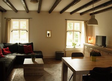 Coach house at the most beautiful castle in Limburg - 8
