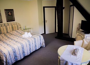 Historische hotelkamer bij een mooi kasteel  - 3