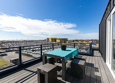 Penthouse on the beach with large balcony - 20