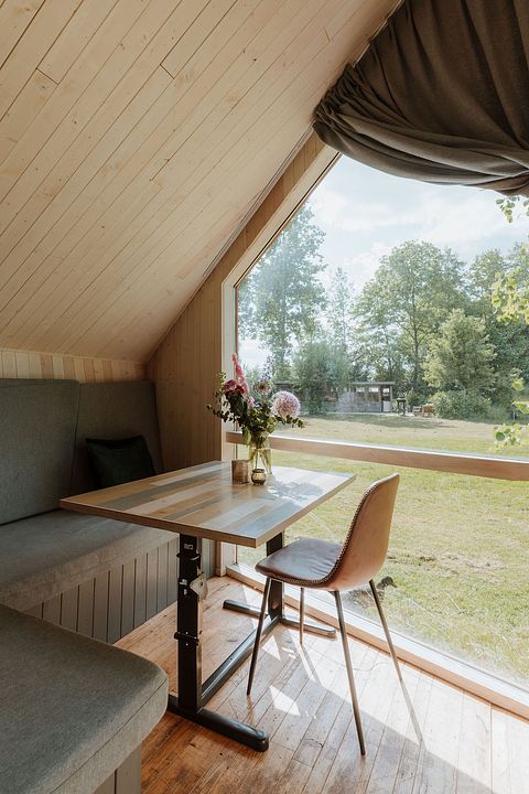 Une petite maison architecturale dans la nature - 3