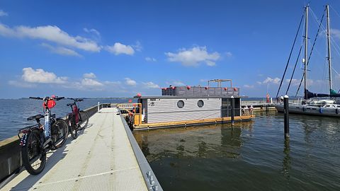 Casa flotante de lujo en la bonita ciudad de Stralsund - 2