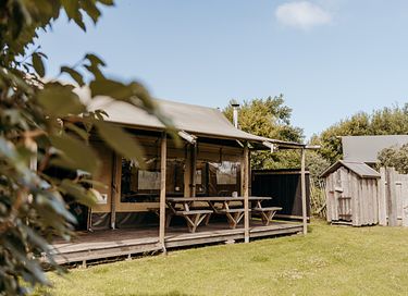Robuste Lodge für 8 Personen mit Holzofen - 2