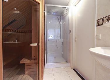 Home with wellness at waterfront resort - 14