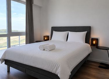Ruim design-appartement aan het water - 12