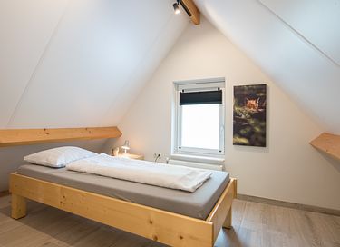 Quietly located vacation home on green park - 12