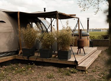 Tente panoramique chauffée avec hottub privé - 14