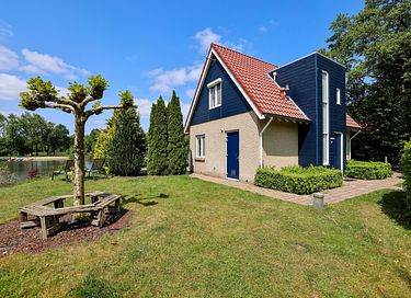 Ruime 8-persoons vakantiewoning aan het water - 3