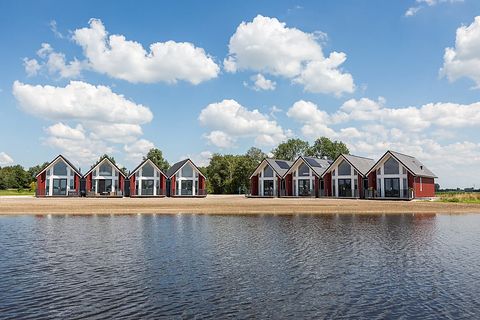 4-person beach house on a Frisian lake - 2