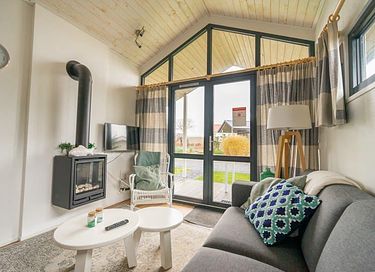 tiny house au bord d'un lac en Gueldre - 4
