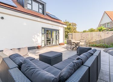Résidence familiale avec jardin et terrasse - 2