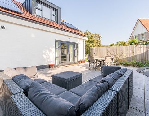 Résidence familiale avec jardin et terrasse - 2