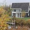 Ruime vakantievilla direct aan het water