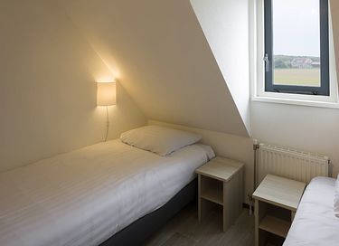 Vacation home in the dunes with private sauna - 9