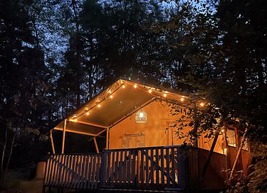 Luxe glampingtent in het bos met buitenbad - 23