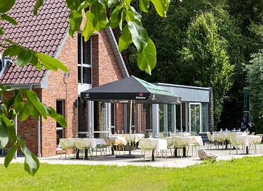 Romantic suite next to a golf course - 16