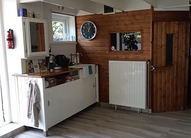 Sauna en jacuzzi in Tiny House/Vakantiehuisje - 8