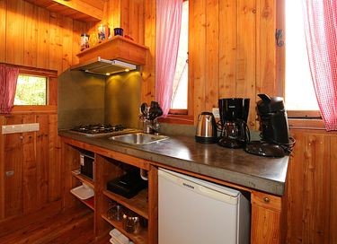 Unique forest cabin in a nice vacation park - 9
