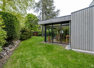 6-person vacation bungalow in Zeeland