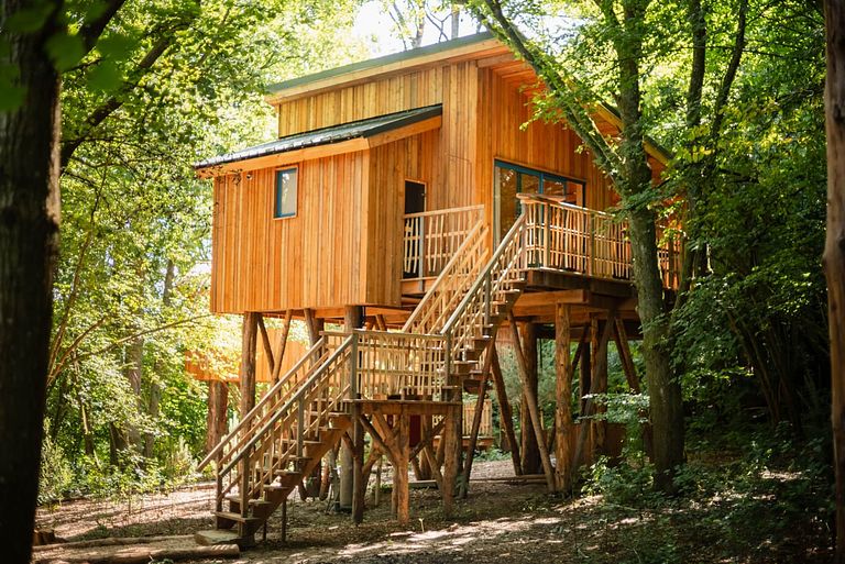 Cabane perchée romantique avec bain nordique  - 1