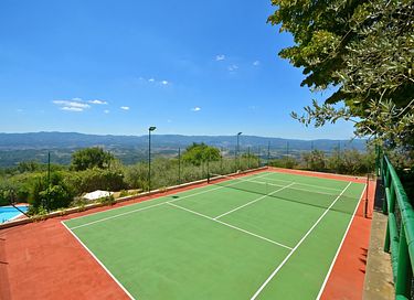 Grand logement avec terrain de tennis et piscine - 13