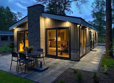 Chalet in het groen met modern comfort - 14
