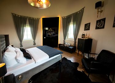 Romantic tower with wellness in the Eifel - 5