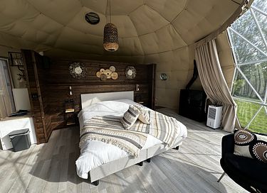 Glamping Dome mit privatem Whirlpool und Aussicht - 9