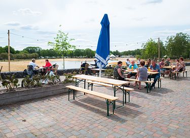 Glampinglodge op veelzijdig vakantiepark - 29
