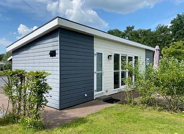 Vrijstaand chalet in een bosrijke omgeving - 10