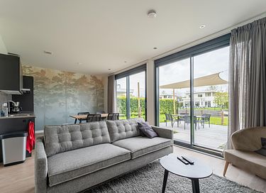 Luxury 4-person house on the water - 5
