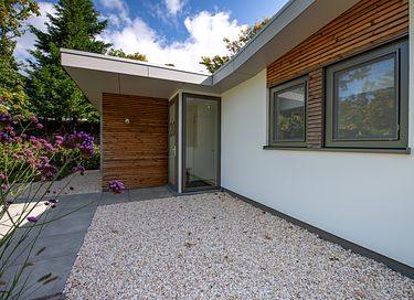 Modern bungalow near the beach - 14