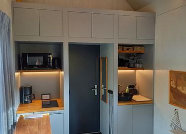 Knus tiny house met sauna in mooie omgeving - 10