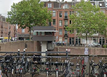 Unique cabin over the water in Amsterdam - 5