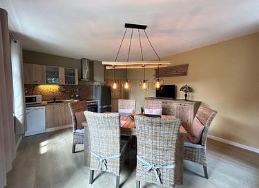 Vakantiehuis met wellness aan een rivier - 9