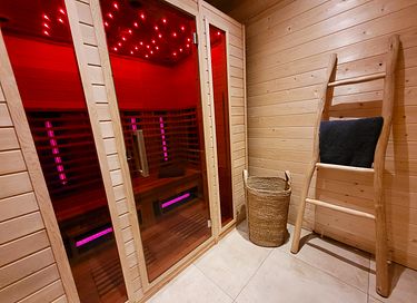 Schönes Waldhaus mit luxuriösem privatem Wellness - 2