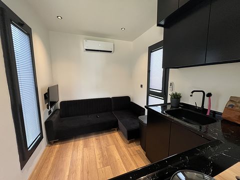Jolie tiny house pour 2 personnes - 3