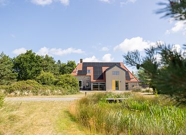 Ferienwohnung mit eigenem Pool auf Ameland