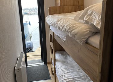 Overnachten op een luxe ingerichte houseboat - 17