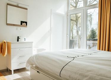 Logement de vacances magnifiquement situé au bord de l'eau - 13