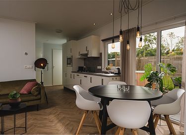 Luxe 4-persoons lodge met privé hottub - 5