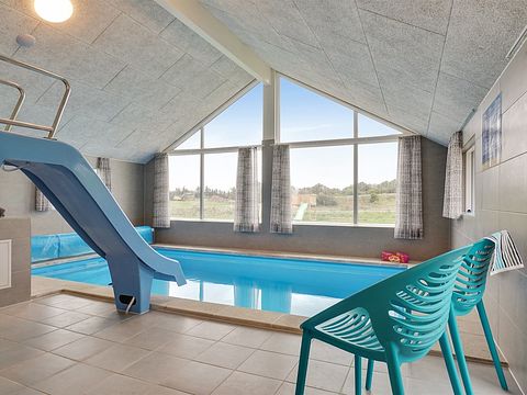 Moderne bolig med overdækket pool - 2