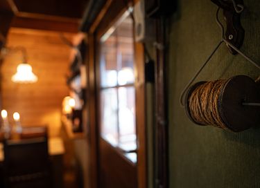 Bijzonder houten huisje tussen de dieren - 20
