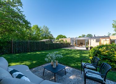 Attractive bungalow with outdoor shower - 2