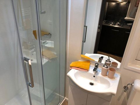 Uniek tiny house op familiecamping - 5