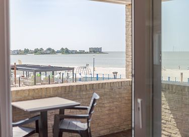 Corner apartment with panoramic views - 26