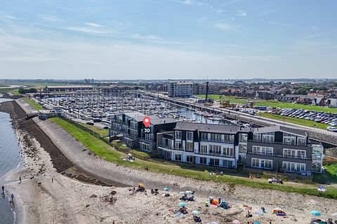 Große Ferienwohnung (8p) an einem Hafen - 2