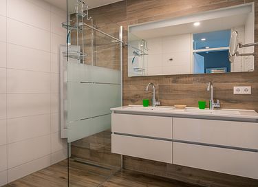 Appartement avec douche solaire et vue - 9