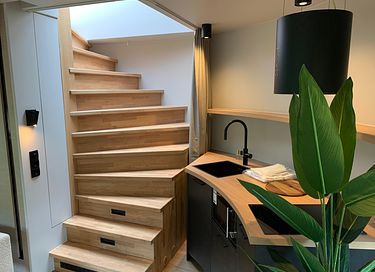 Chalet design avec bain à remous, sauna et terrasse sur le toit - 6