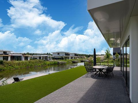 Ruime villa (8p) met eigen wellness - 2