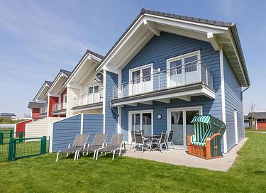 Comfortable holiday home with sauna by the sea
